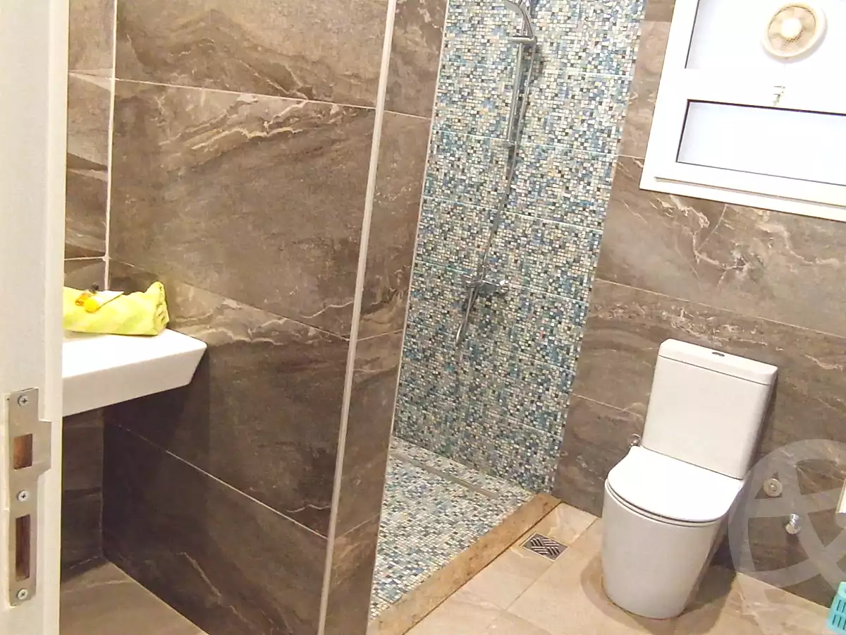 https://aqarmap.com.eg/ar/listing/6849428-for-rent-cairo-6th-of-october-compounds-october-plaza