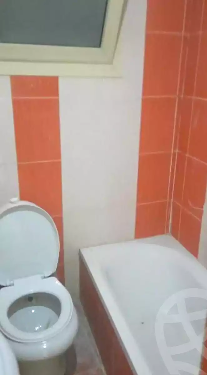 https://aqarmap.com.eg/ar/listing/6850024-for-sale-cairo-6th-of-october-el-ahyaa-neighborhood-3rd-al-hay-al-thalith-st