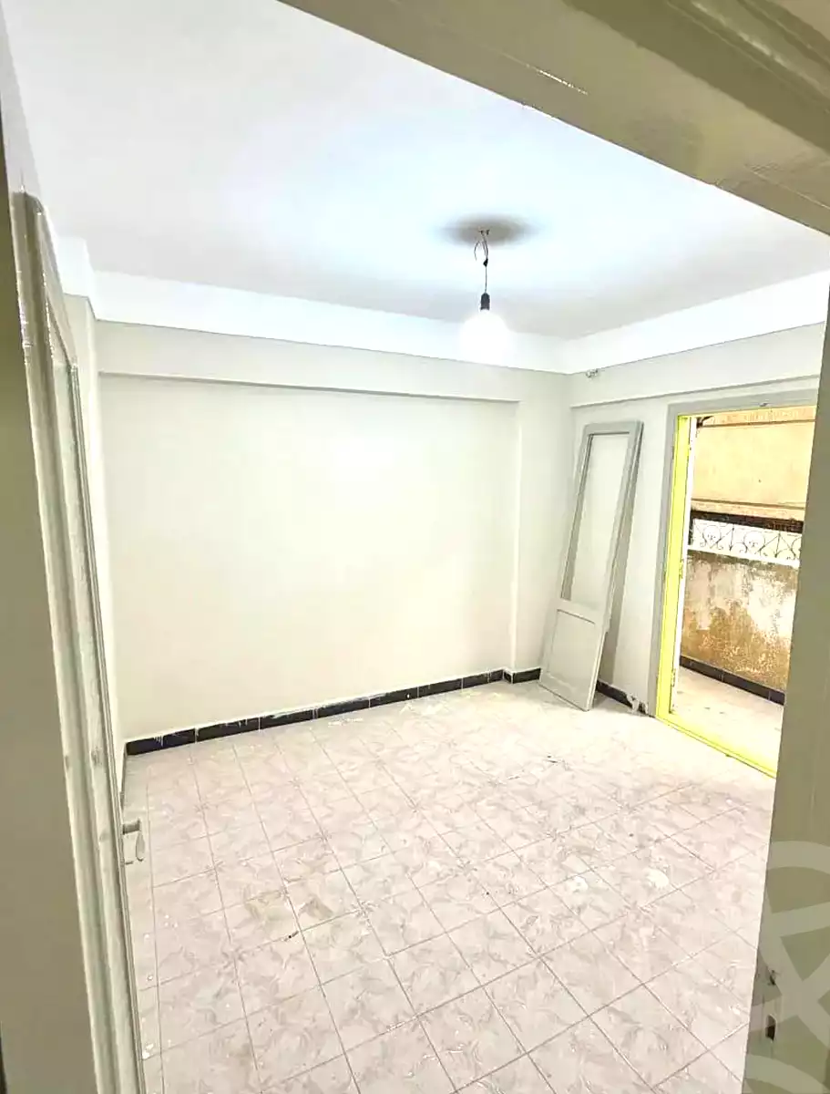 https://aqarmap.com.eg/ar/listing/6850428-for-sale-alexandria-al-agamy-lbytsh-shahr-al-assal-st