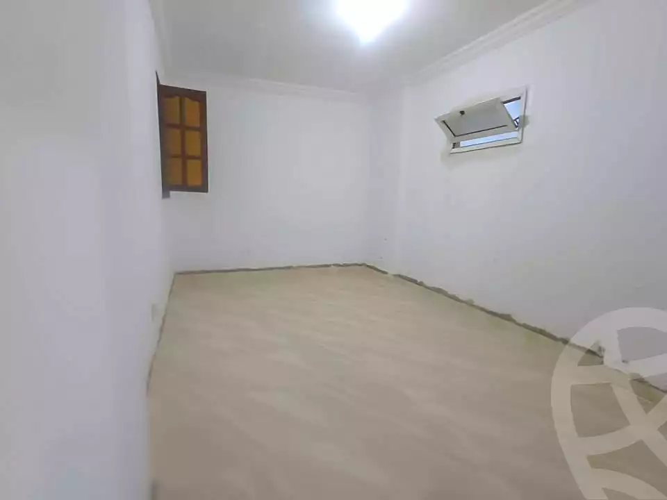https://aqarmap.com.eg/en/listing/6851471-for-sale-alexandria-sydy-bshr-sydy-bshr-bhry-shr-khld-bn-lwlyd