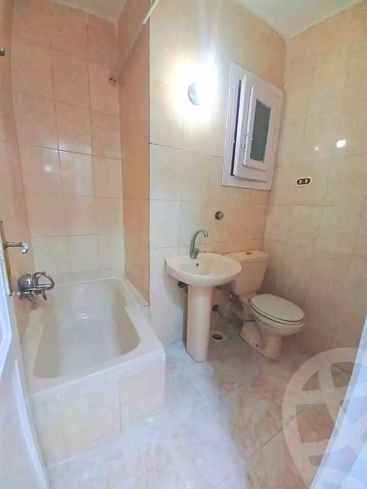 https://aqarmap.com.eg/ar/listing/6851630-for-sale-alexandria-al-agamy-shataa-el-nakheel