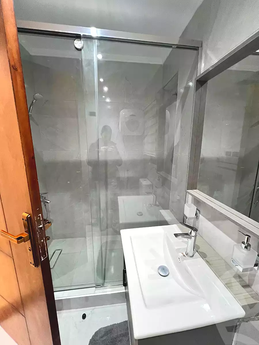 https://aqarmap.com.eg/ar/listing/6851771-for-sale-cairo-new-cairo-compounds-mwrd-fq-llttwyr