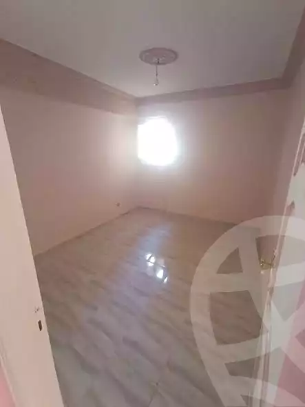 https://aqarmap.com.eg/ar/listing/6852066-for-rent-alexandria-al-agamy-bw-ywsf