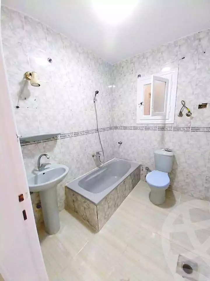https://aqarmap.com.eg/ar/listing/6852601-for-sale-alexandria-al-agamy-shataa-el-nakheel
