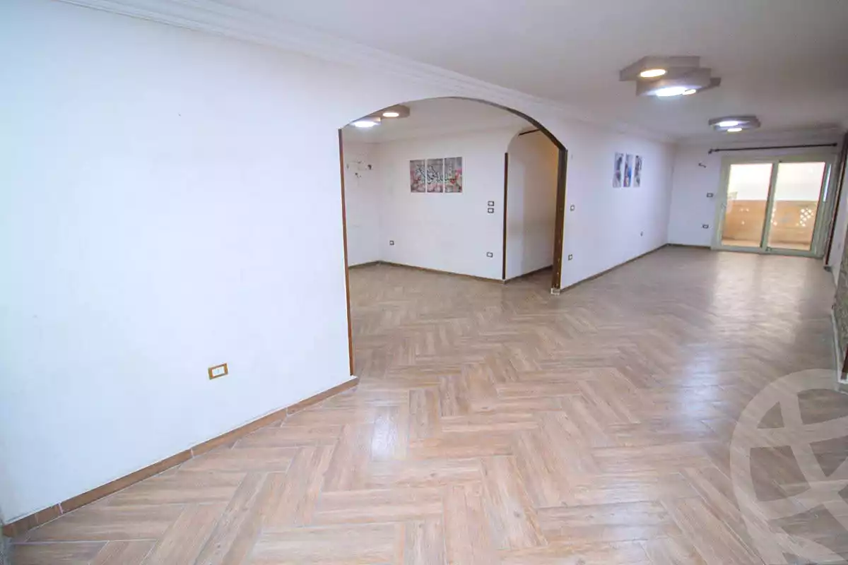 https://aqarmap.com.eg/ar/listing/6852621-for-sale-alexandria-camp-cesar-port-said-street