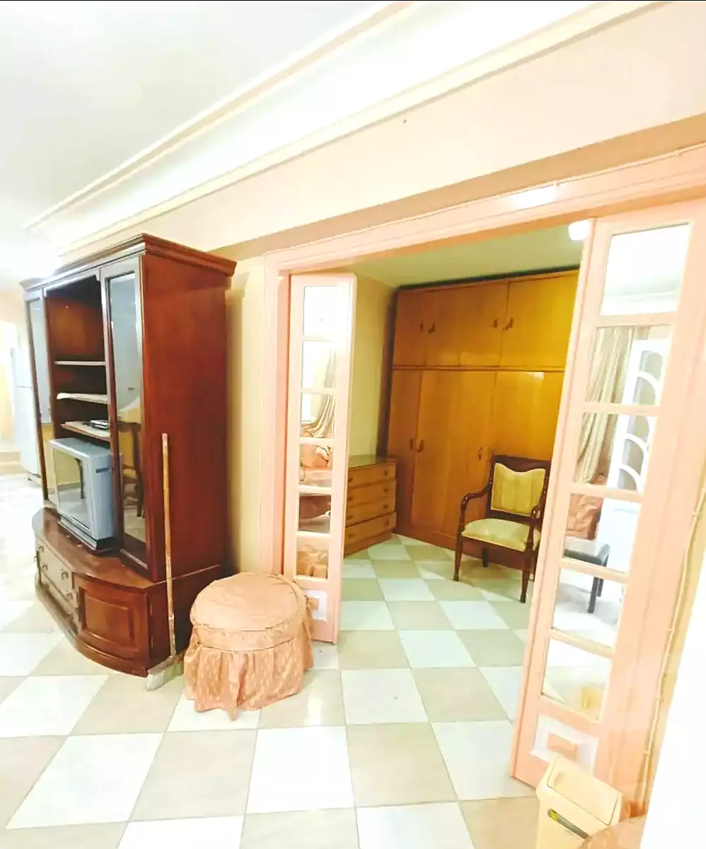 https://aqarmap.com.eg/ar/listing/6853107-for-sale-alexandria-al-agamy-shataa-el-nakheel