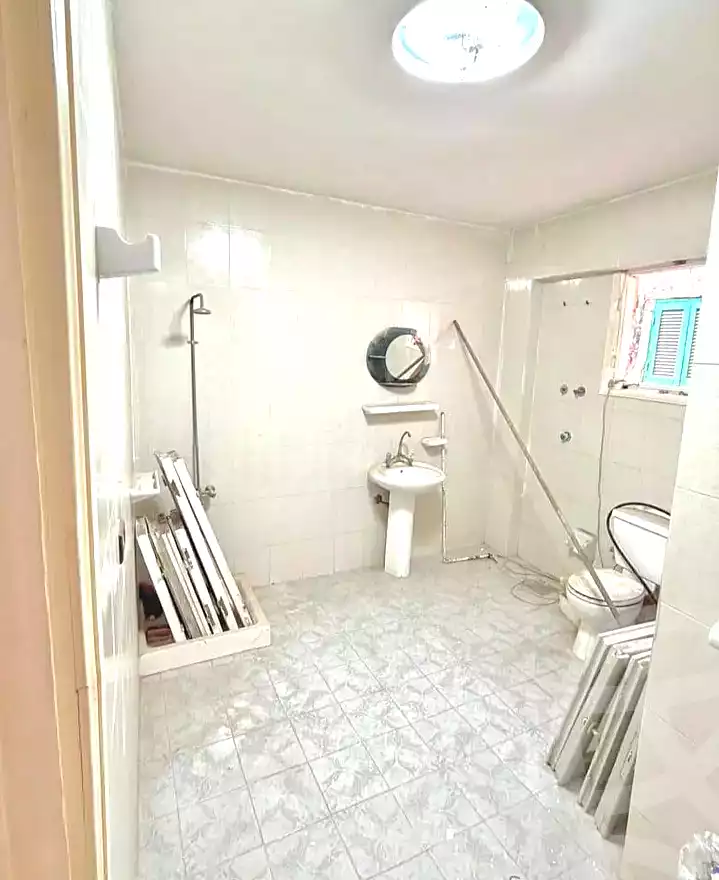 https://aqarmap.com.eg/ar/listing/6853244-for-sale-alexandria-al-agamy-lbytsh-shahr-al-assal-st
