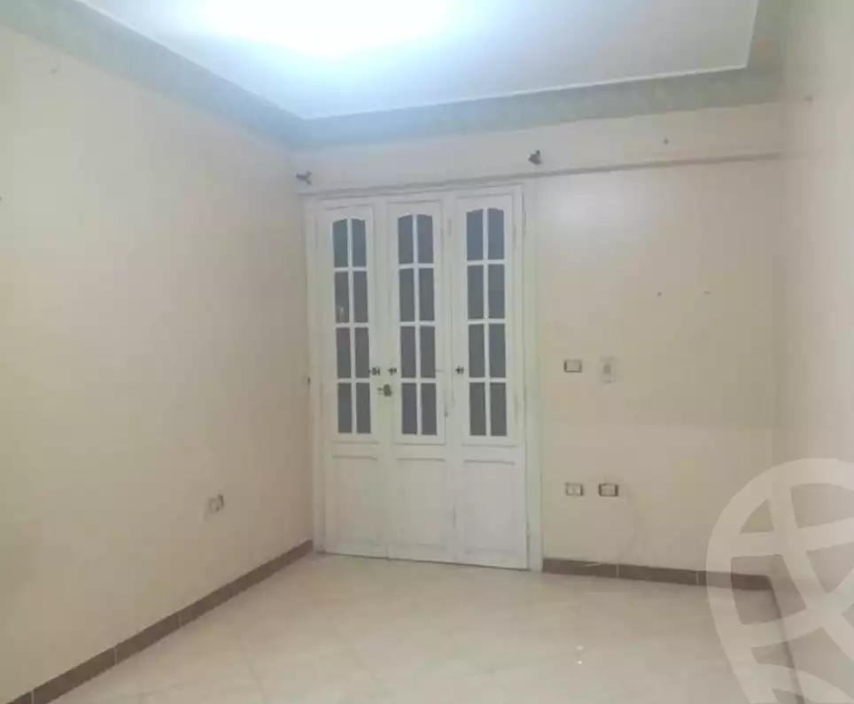 https://aqarmap.com.eg/ar/listing/6853363-for-sale-alexandria-new-miami-street-10