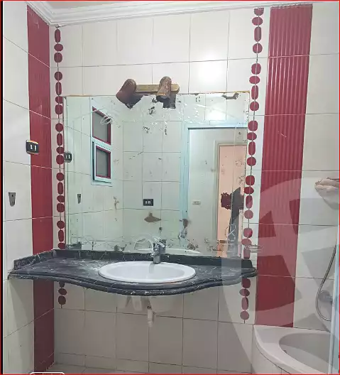 https://aqarmap.com.eg/ar/listing/6853462-for-sale-alexandria-sydy-bshr-sydy-bshr-bhry-shr-khld-bn-lwlyd