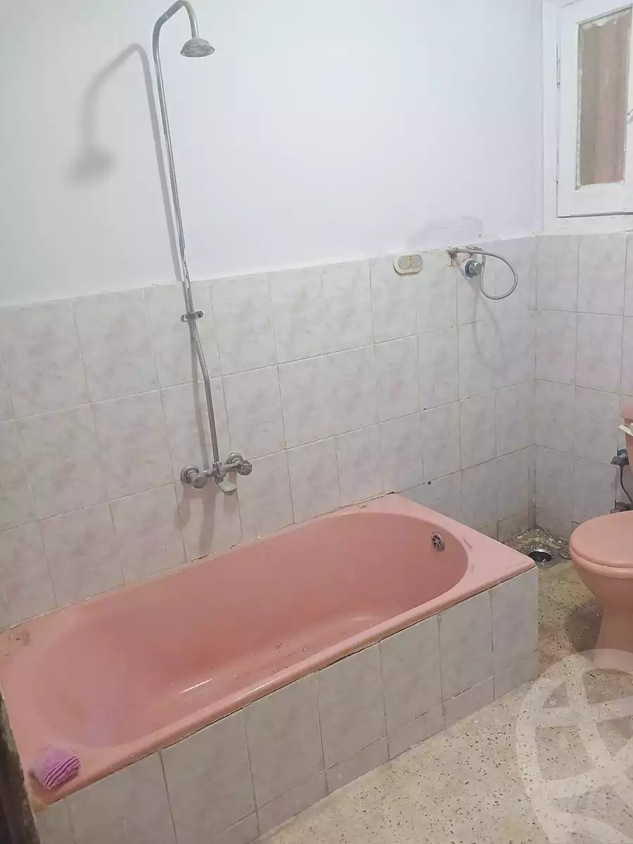 https://aqarmap.com.eg/ar/listing/6854056-for-sale-alexandria-al-agamy-el-hanouvel