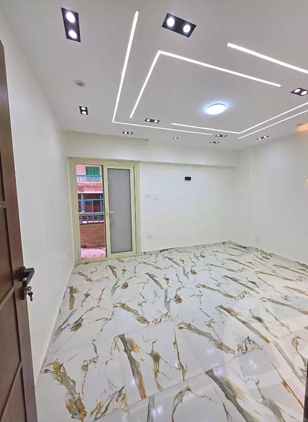 https://aqarmap.com.eg/ar/listing/6854348-for-sale-alexandria-el-asafra-l-sfr-bhry