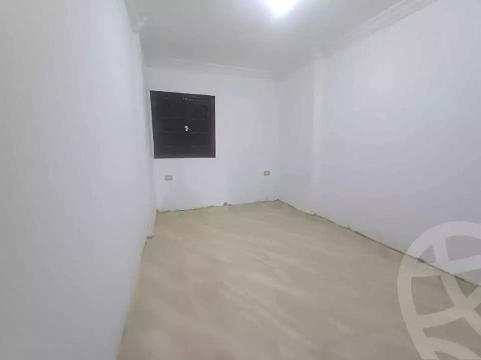 https://aqarmap.com.eg/ar/listing/6854834-for-sale-alexandria-sydy-bshr-sydy-bshr-bhry-shr-khld-bn-lwlyd