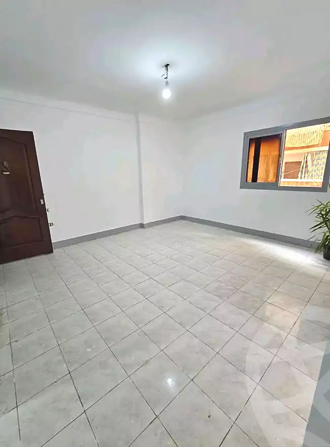 https://aqarmap.com.eg/ar/listing/6854867-for-sale-alexandria-sydy-bshr-sydy-bshr-bhry-amr-el-nogomy-st