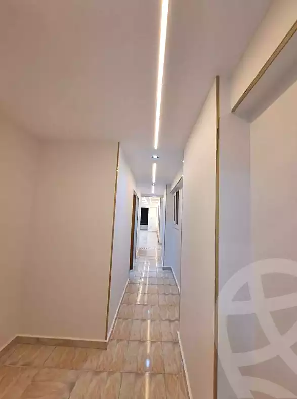 https://aqarmap.com.eg/ar/listing/6855237-for-sale-alexandria-sydy-bshr-sydy-bshr-bhry-shr-mhmwd-l-yswy