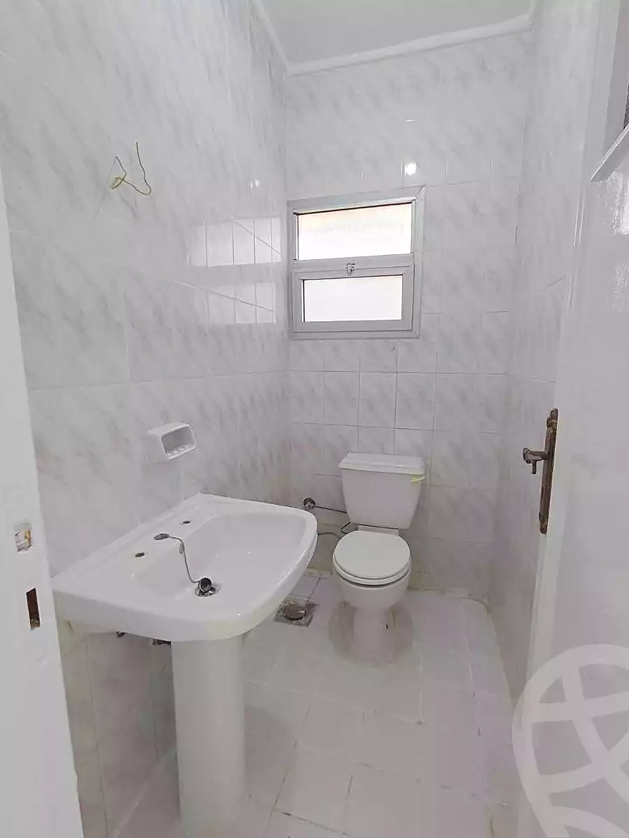 https://aqarmap.com.eg/ar/listing/6855955-for-sale-alexandria-al-agamy-shataa-el-nakheel