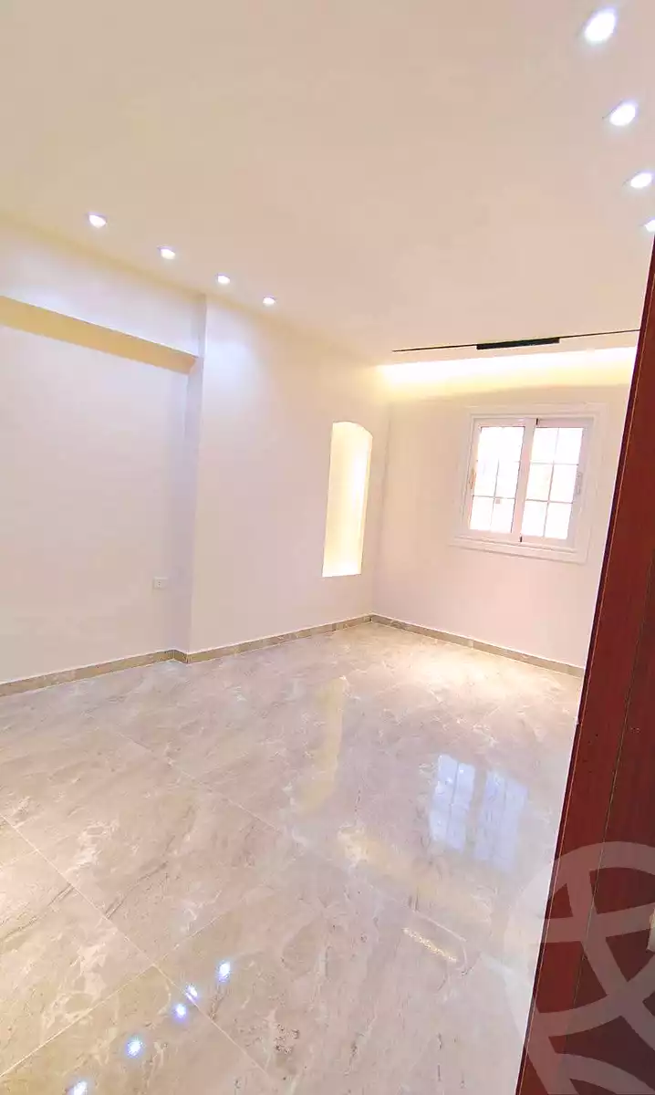 https://aqarmap.com.eg/ar/listing/6856012-for-sale-alexandria-al-agamy-el-hanouvel