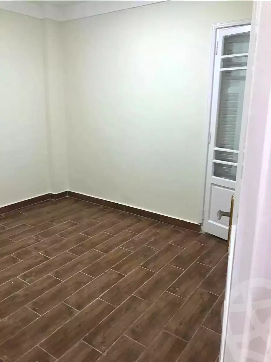 https://aqarmap.com.eg/ar/listing/6856026-for-sale-alexandria-camp-cesar-mohammed-fouad-galal-st