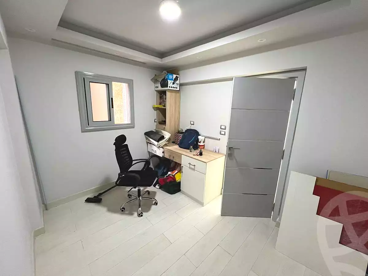 https://aqarmap.com.eg/en/listing/6856048-for-sale-alexandria-ganaklis