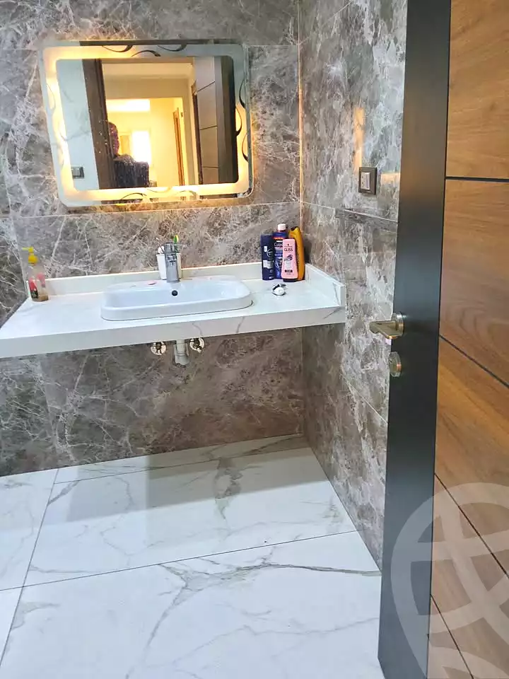 https://aqarmap.com.eg/ar/listing/6856946-for-sale-alexandria-sydy-bshr-sydy-bshr-bhry-gamal-abd-el-nasir-st