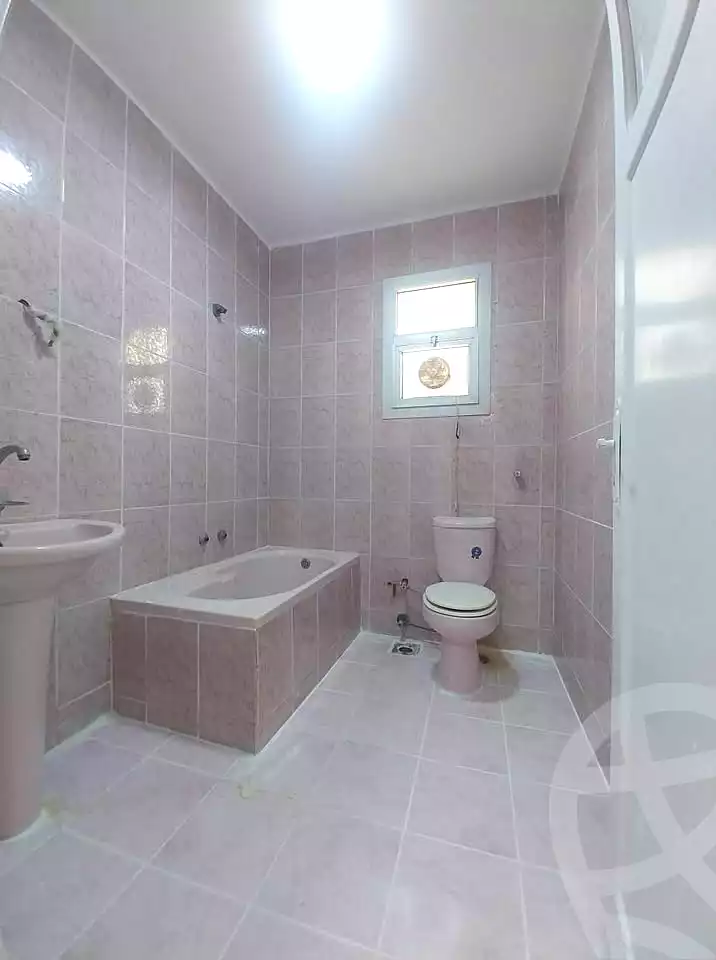 https://aqarmap.com.eg/ar/listing/6857288-for-sale-alexandria-al-agamy-shataa-el-nakheel