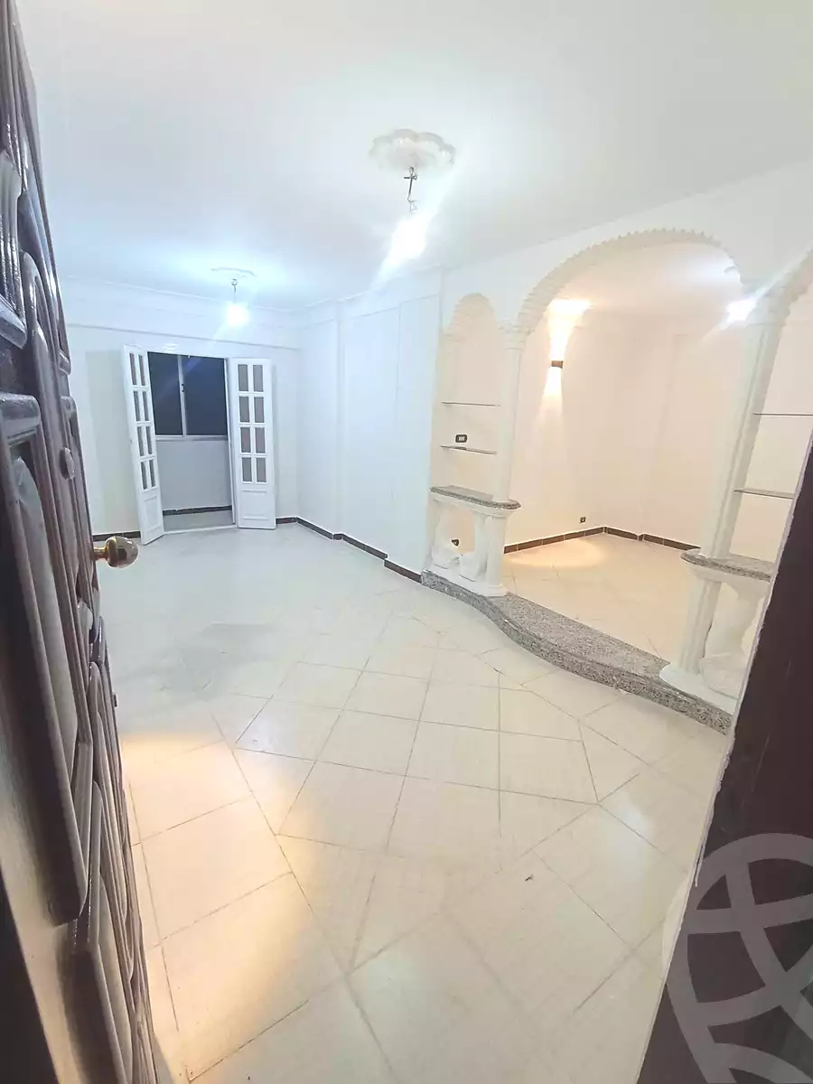 https://aqarmap.com.eg/en/listing/6857506-for-sale-alexandria-lsywf-el-falki