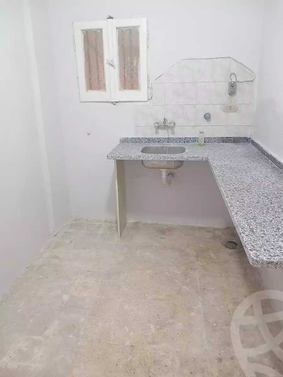 https://aqarmap.com.eg/en/listing/6858801-for-sale-alexandria-al-agamy-el-hanouvel