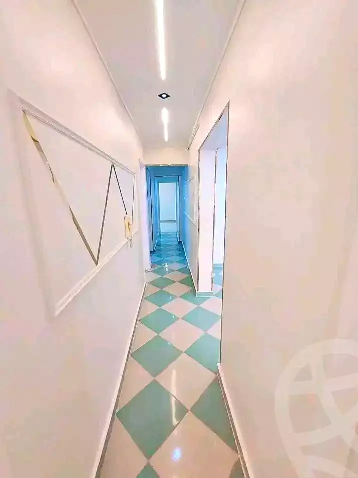 https://aqarmap.com.eg/ar/listing/6859167-for-sale-alexandria-sydy-bshr-sydy-bshr-bhry-shr-khld-bn-lwlyd