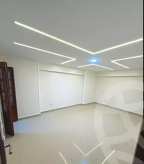 https://aqarmap.com.eg/ar/listing/6859283-for-sale-alexandria-sydy-bshr-sydy-bshr-bhry-shr-mhmwd-l-yswy