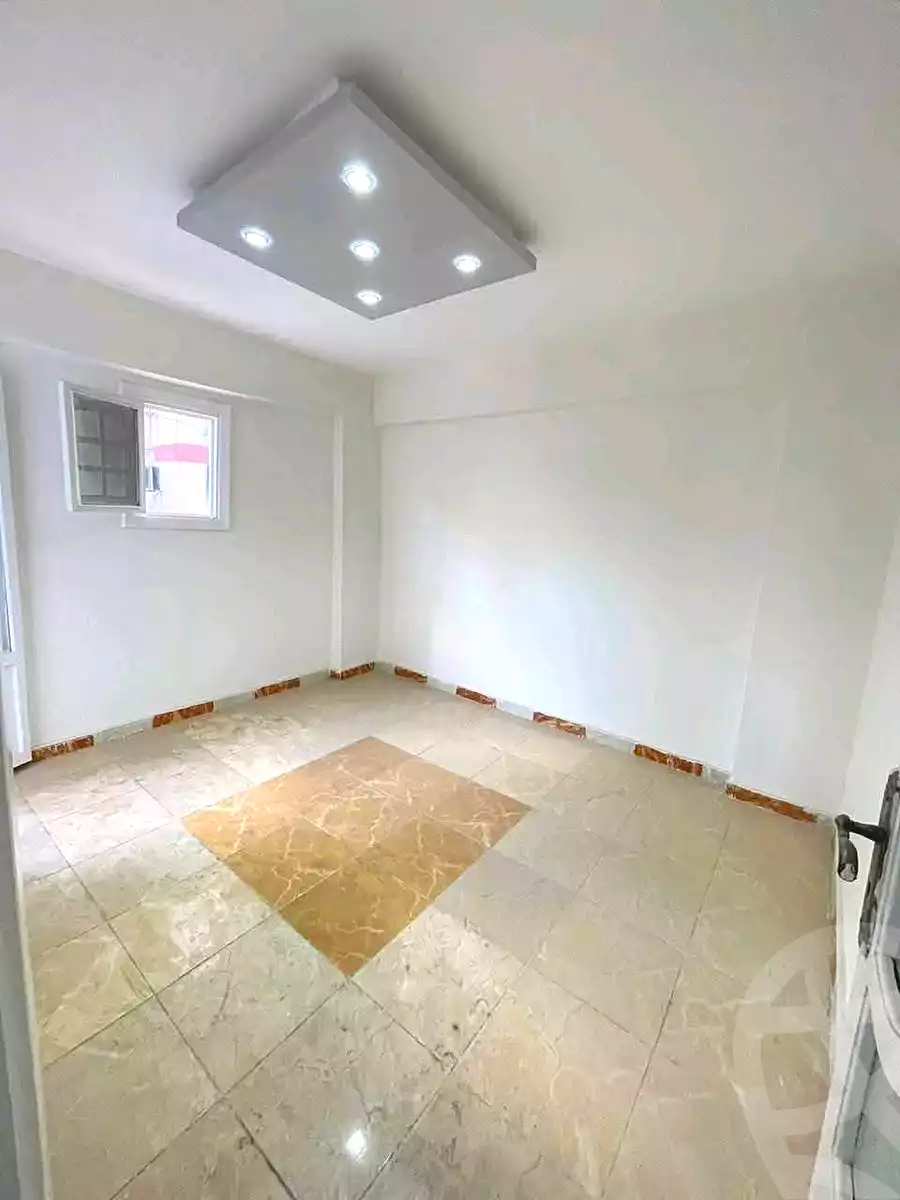 https://aqarmap.com.eg/en/listing/6859288-for-sale-alexandria-lsywf-el-falki