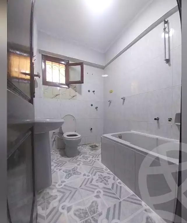 https://aqarmap.com.eg/ar/listing/6859376-for-sale-alexandria-al-agamy-shataa-el-nakheel