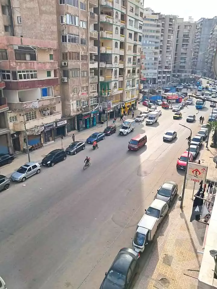https://aqarmap.com.eg/ar/listing/6860079-for-sale-alexandria-sydy-bshr-sydy-bshr-bhry-shr-mhmwd-l-yswy