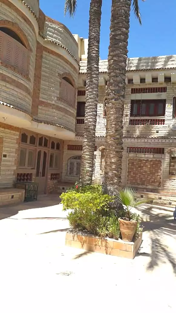 https://aqarmap.com.eg/ar/listing/6860096-for-sale-alexandria-borg-el-arab-bahig-st
