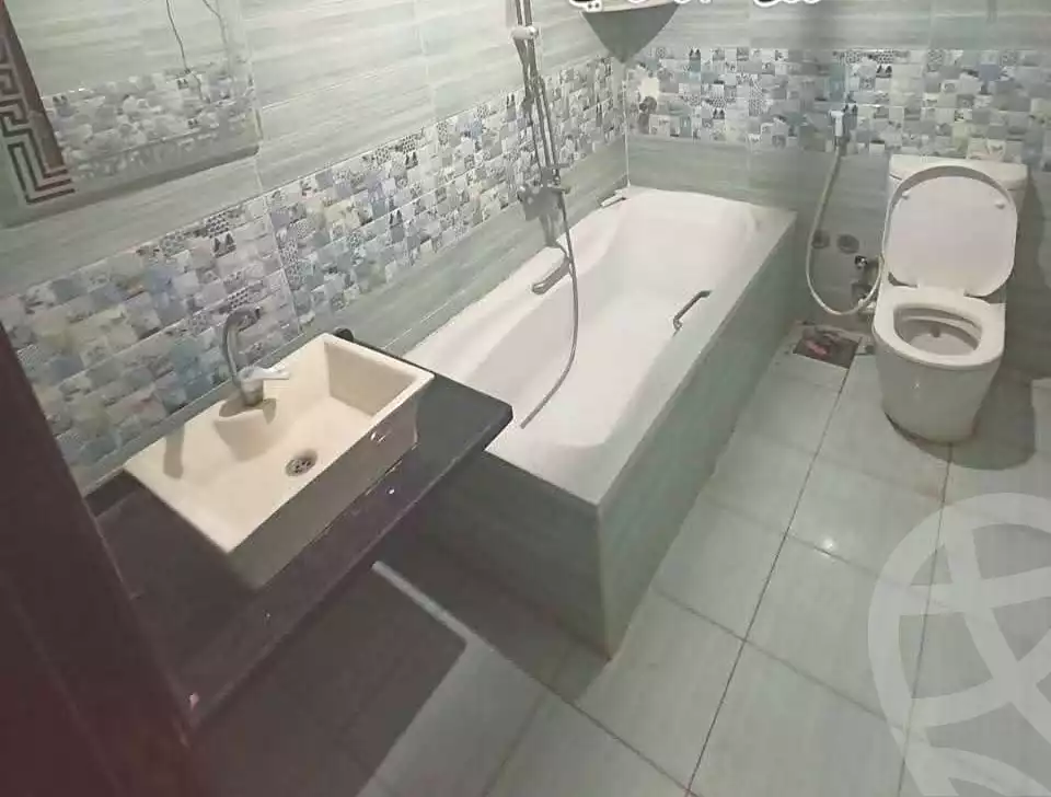 https://aqarmap.com.eg/ar/listing/6860144-for-sale-alexandria-al-agamy-lbytsh-bianchiii-el-bashwat-st