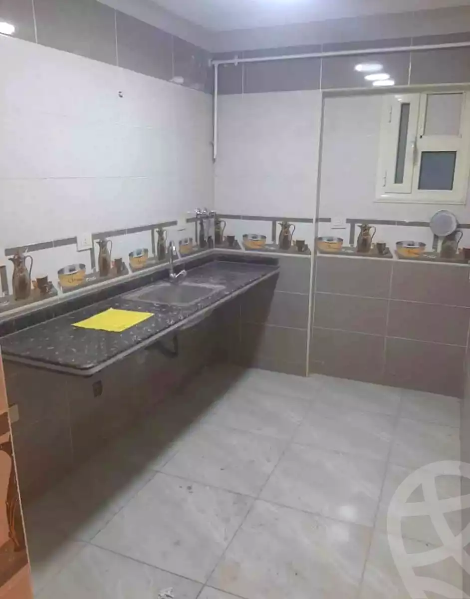 https://aqarmap.com.eg/ar/listing/6860876-for-sale-alexandria-moharram-bey-tryq-qn-lswys
