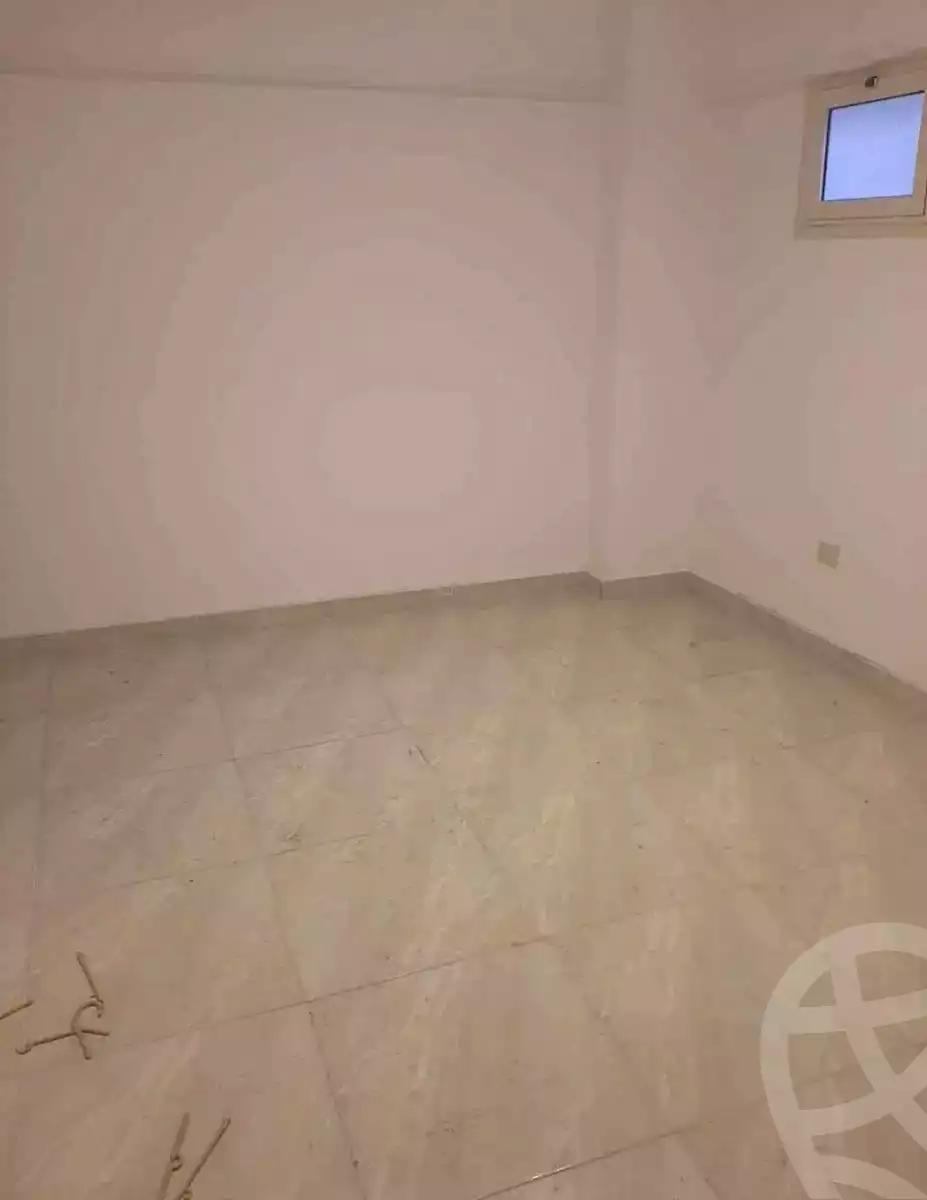 https://aqarmap.com.eg/ar/listing/6860876-for-sale-alexandria-moharram-bey-tryq-qn-lswys