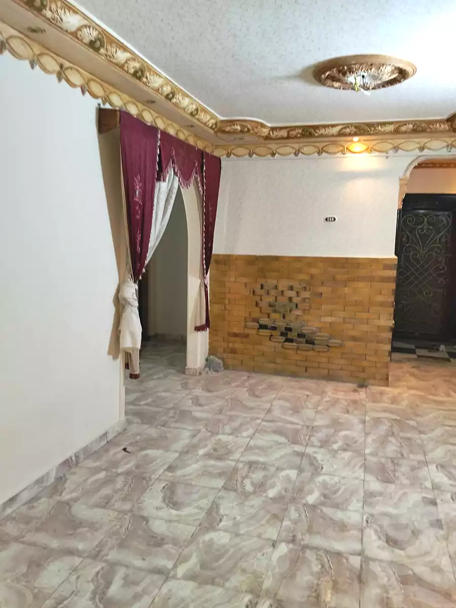 https://aqarmap.com.eg/ar/listing/6862347-for-sale-alexandria-al-agamy-el-hanouvel