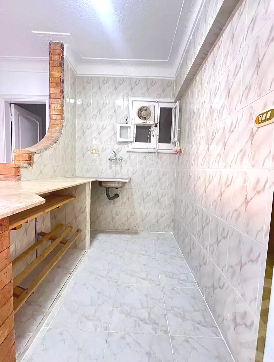 https://aqarmap.com.eg/ar/listing/6862648-for-sale-alexandria-al-agamy-shataa-el-nakheel