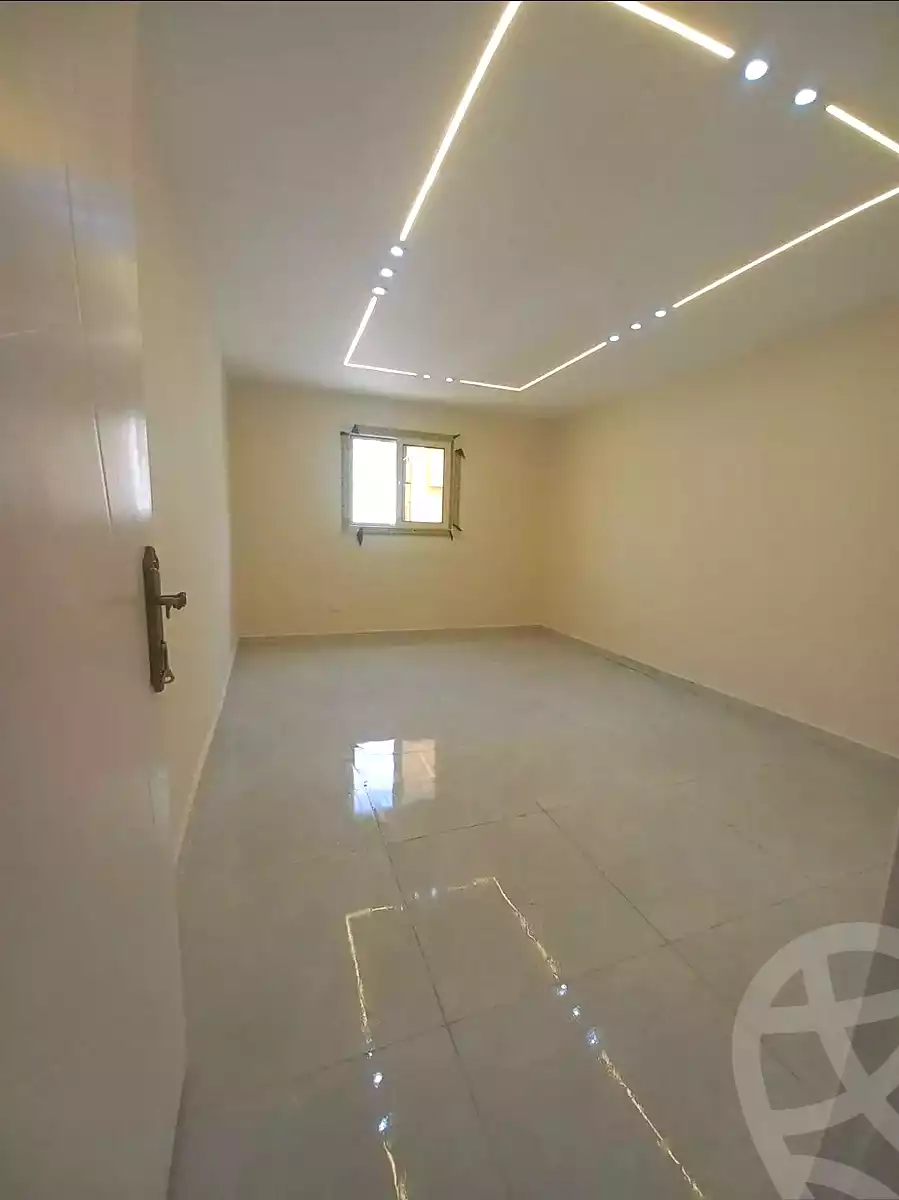 https://aqarmap.com.eg/ar/listing/6862812-for-sale-alexandria-sydy-bshr-sydy-bshr-bhry-shr-mhmwd-l-yswy