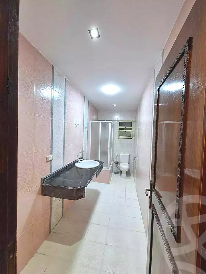 https://aqarmap.com.eg/ar/listing/6862858-for-sale-alexandria-sydy-bshr-sydy-bshr-bhry-shr-mhmwd-l-yswy