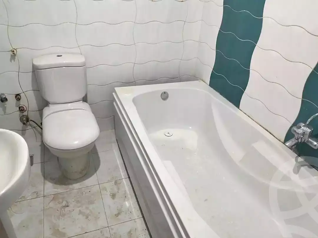 https://aqarmap.com.eg/ar/listing/6864950-for-sale-cairo-helwan-rostom-st