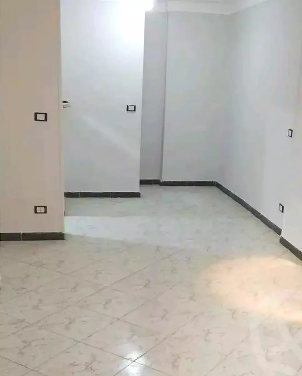 https://aqarmap.com.eg/ar/listing/6865361-for-sale-alexandria-sydy-bshr-sydy-bshr-bhry-el-fakharany-st