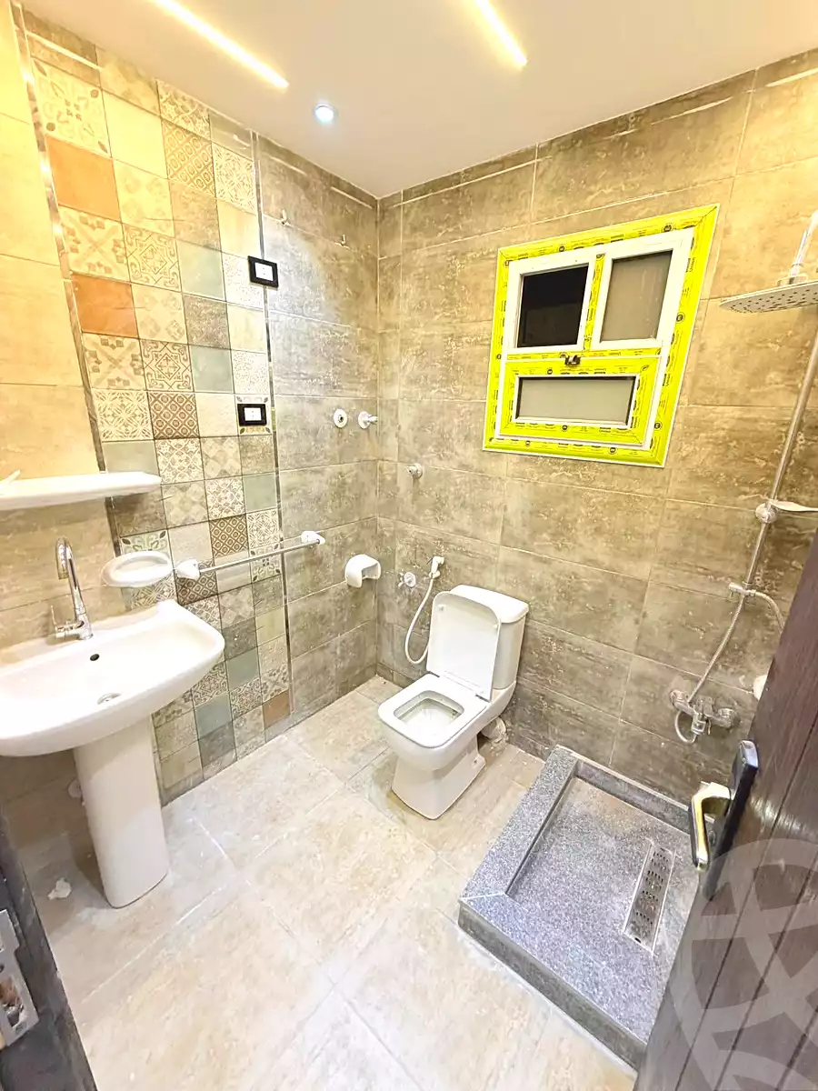 https://aqarmap.com.eg/en/listing/6865349-for-sale-alexandria-lsywf-el-falki