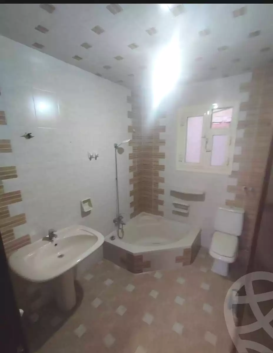 https://aqarmap.com.eg/ar/listing/6865427-for-sale-alexandria-ganaklis-el-morsaleen-el-american-st