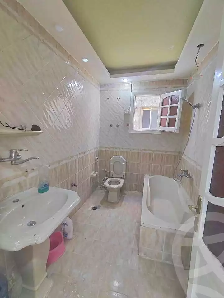 https://aqarmap.com.eg/ar/listing/6865588-for-sale-alexandria-al-agamy-lbytsh-waheed-sabir-st