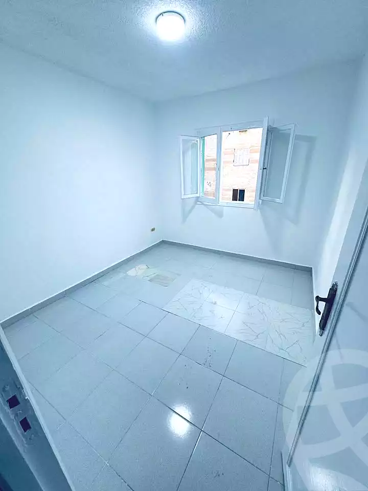 https://aqarmap.com.eg/ar/listing/6865599-for-sale-alexandria-al-agamy-shataa-el-nakheel-street-10