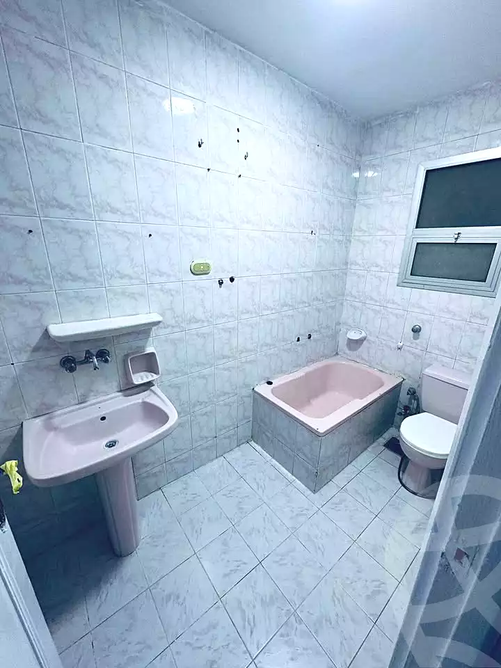 https://aqarmap.com.eg/ar/listing/6865599-for-sale-alexandria-al-agamy-shataa-el-nakheel-street-10