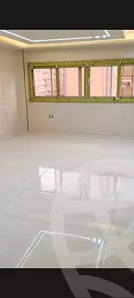 https://aqarmap.com.eg/ar/listing/6866040-for-sale-alexandria-al-agamy-lbytsh