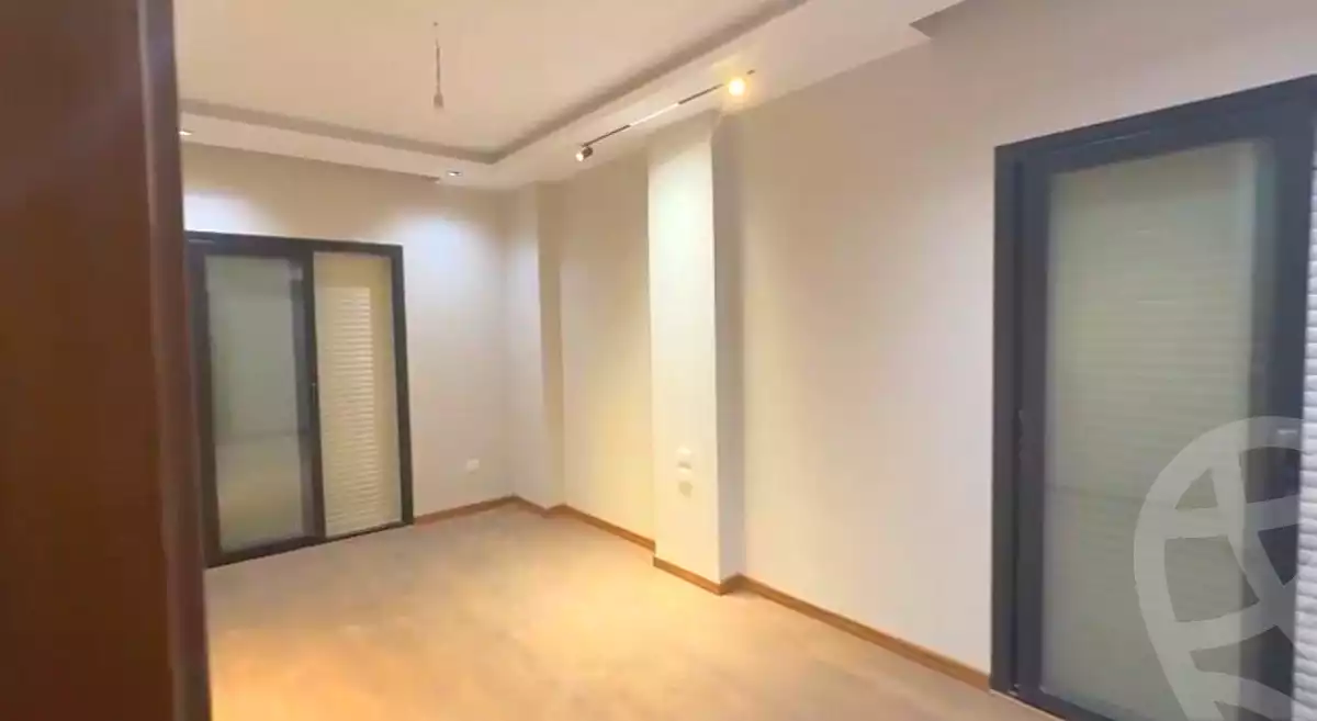 شقة بغرفتي نوم في سكاي كوندوز، صورة ٥ من ٩