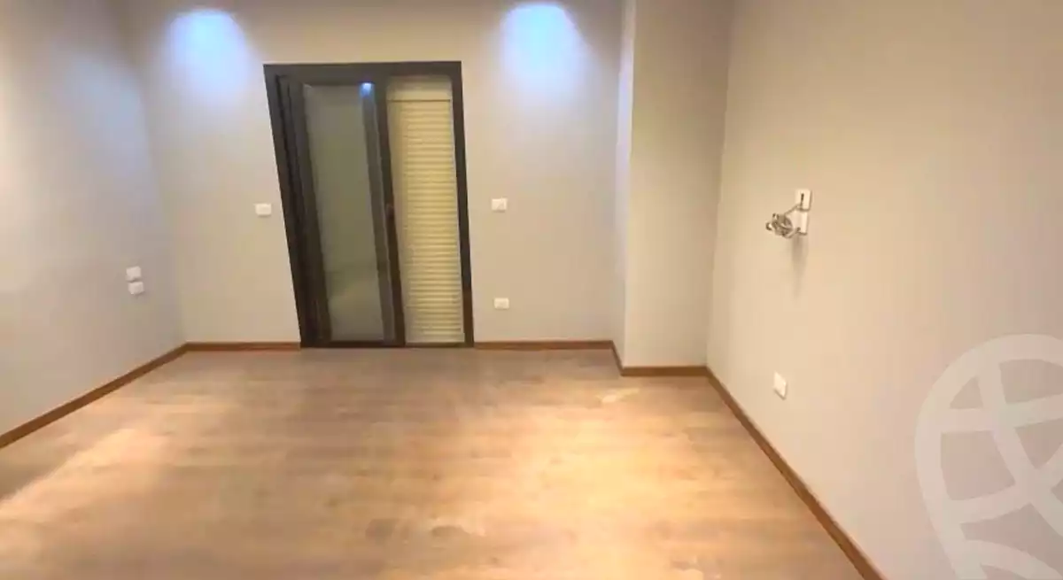 شقة بغرفتي نوم في سكاي كوندوز، صورة ٧ من ٩
