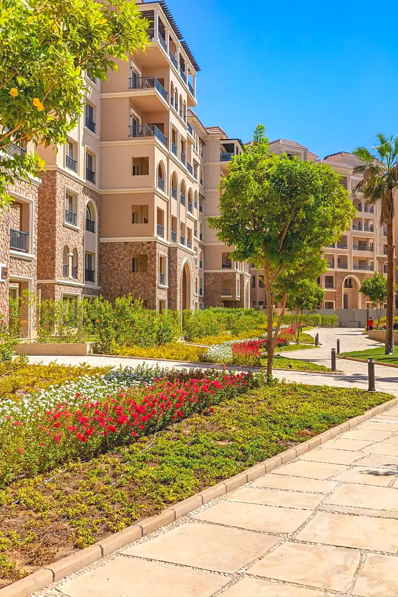 شقة بـ٣ غرف نوم في Ninety Avenue، صورة ٢ من ١٠
